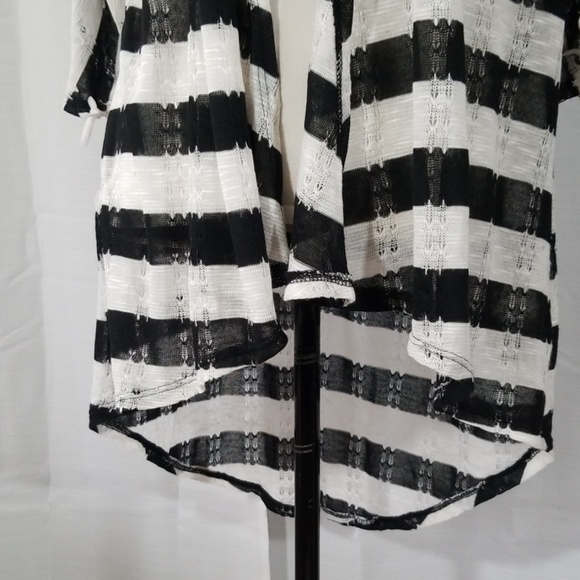 LulaRoe stripe open hi low cardigan. Size S - Picture 3 of 8